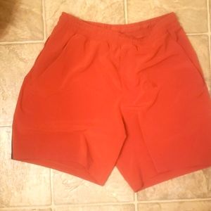 Mens Lululemon LINERLESS Shorts.
